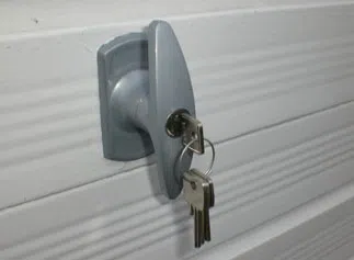 Orange Locksmith Service Orange, CA 714-933-1265 - 6a-Garage-Door-Locks